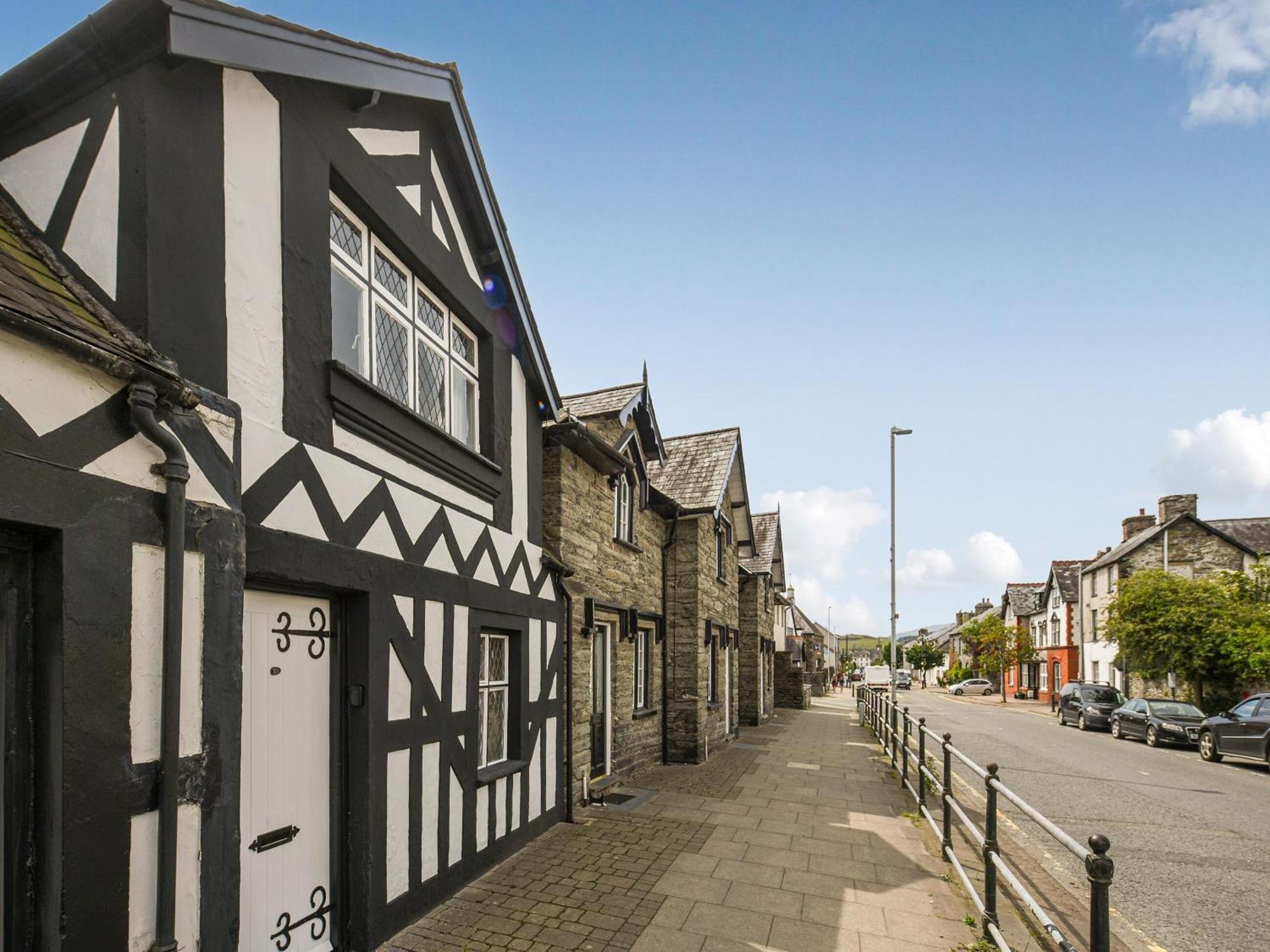 Bwthyn Llys Machynlleth Old Court House Βίλα Εξωτερικό φωτογραφία